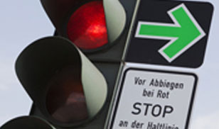 Name:  right on red - after stopping   gruen-pfeil.jpg
Views: 13448
Size:  11.4 KB