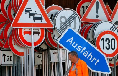 Name:  die-duemmsten-verkehrsschilder.jpg
Views: 14065
Size:  37.9 KB
