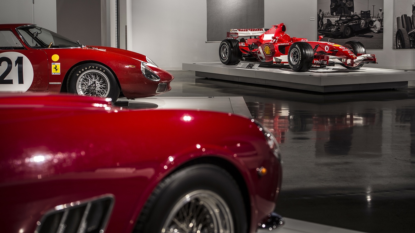 Name:  06-petersen-ferrari-70th-anniversary-1.jpg
Views: 1402
Size:  355.1 KB