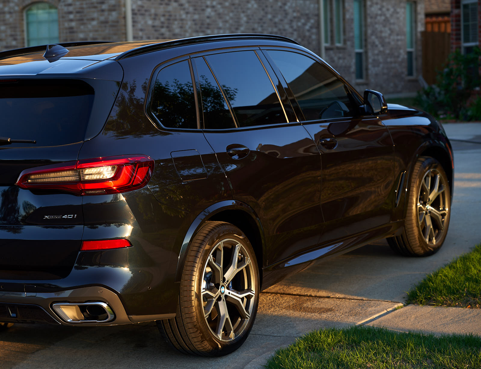 Name:  2019_BMW_X5_xDrive_ 10.jpg
Views: 5238
Size:  290.8 KB