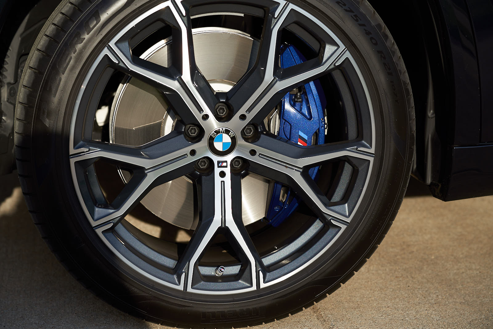 Name:  2019_BMW_X5_xDrive_ 26.jpg
Views: 5357
Size:  239.3 KB