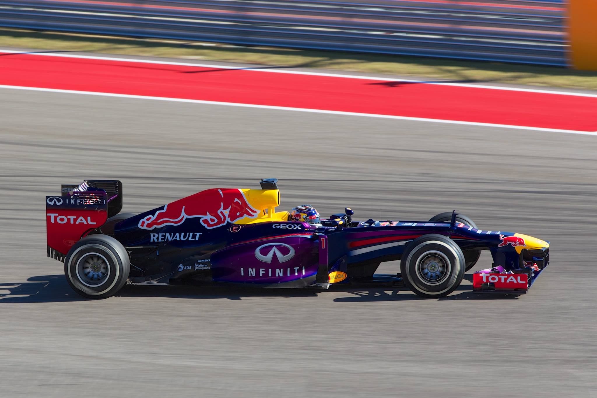 Name:  2013 USGP Vettel T12.jpg
Views: 3364
Size:  226.7 KB