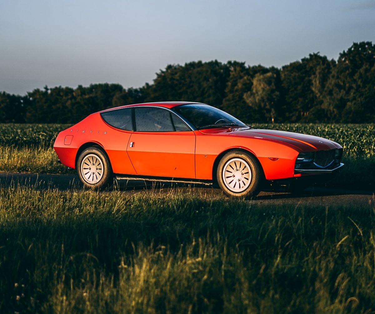 Name:  1967 Lancia Flavia Zagato.jpg
Views: 7217
Size:  151.8 KB