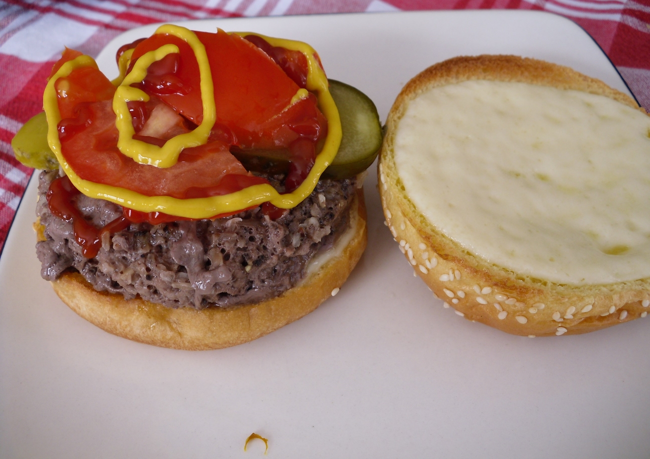 Name:  Burger..JPG
Views: 1134
Size:  715.3 KB