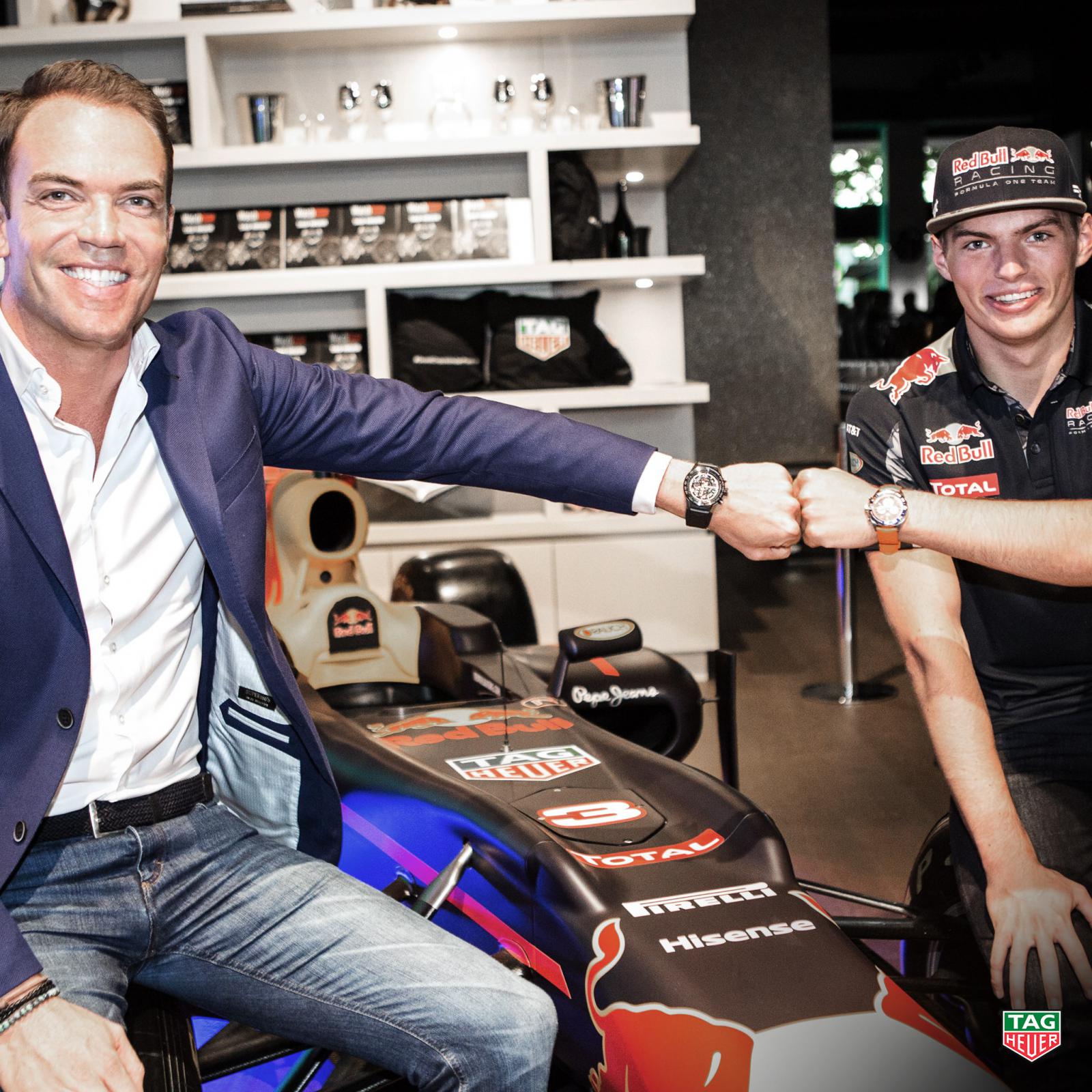 Name:  Doornbos_Verstappen.jpg
Views: 12827
Size:  333.3 KB