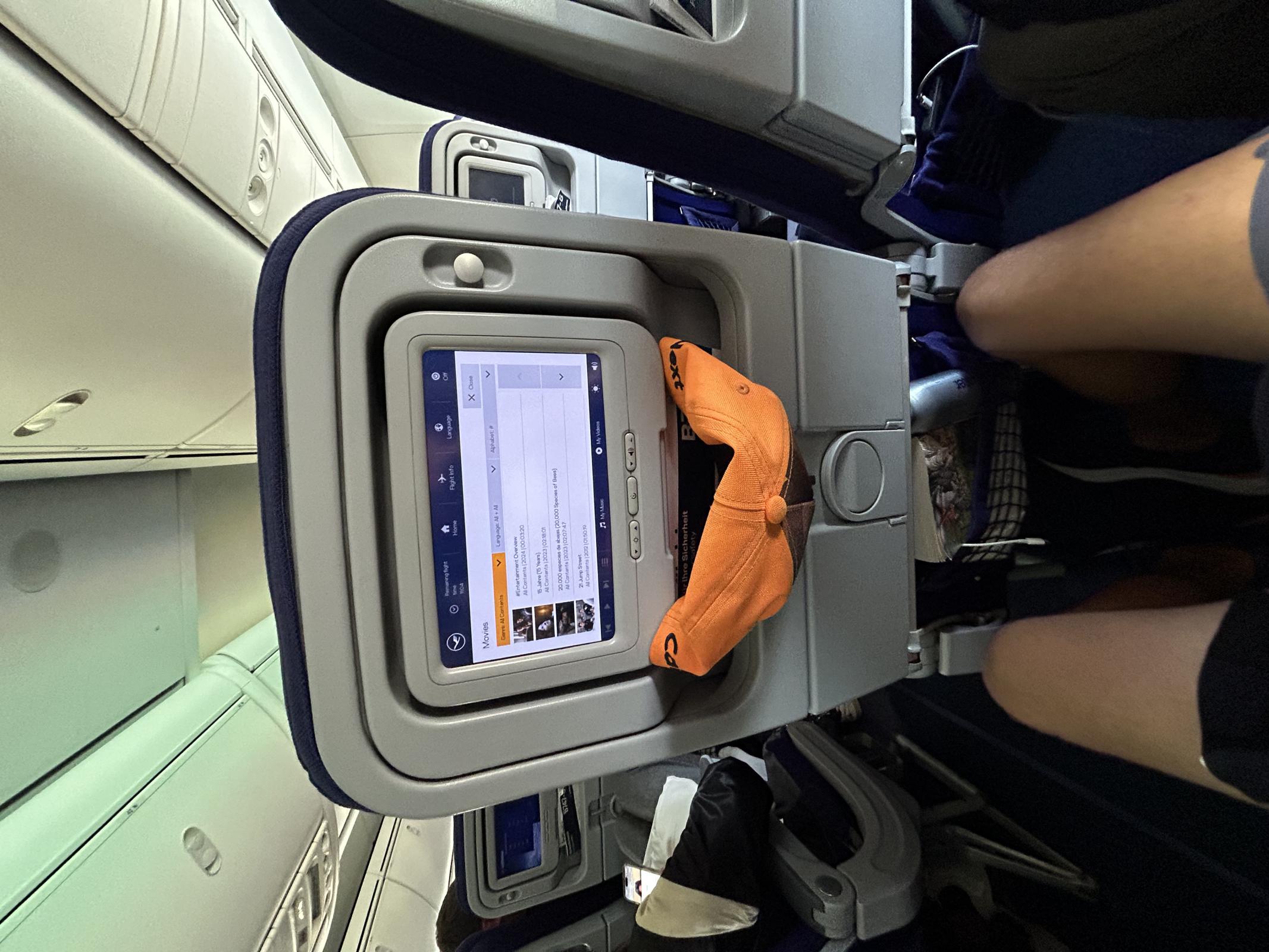 Name:  Seat 45H.jpg
Views: 402
Size:  363.5 KB