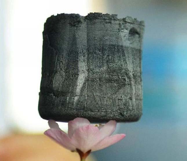 Name:  Aerogel..jpg
Views: 10170
Size:  49.3 KB