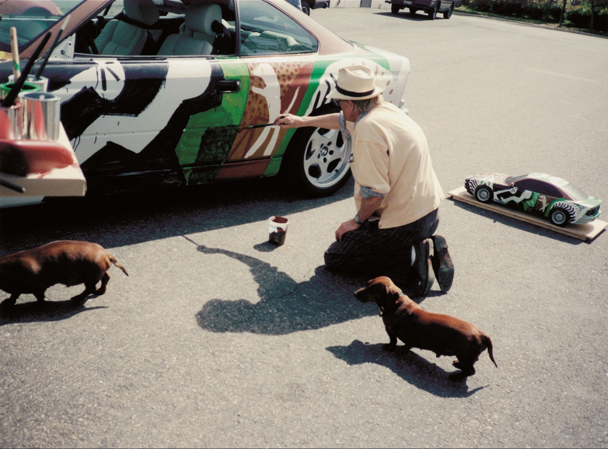 Name:  P90591040_lowRes_bmw-art-car-14-by-da.jpg
Views: 1623
Size:  695.5 KB