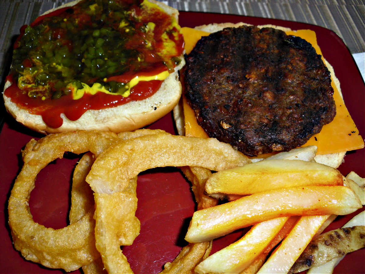 Name:  Burger..jpg
Views: 73
Size:  159.2 KB