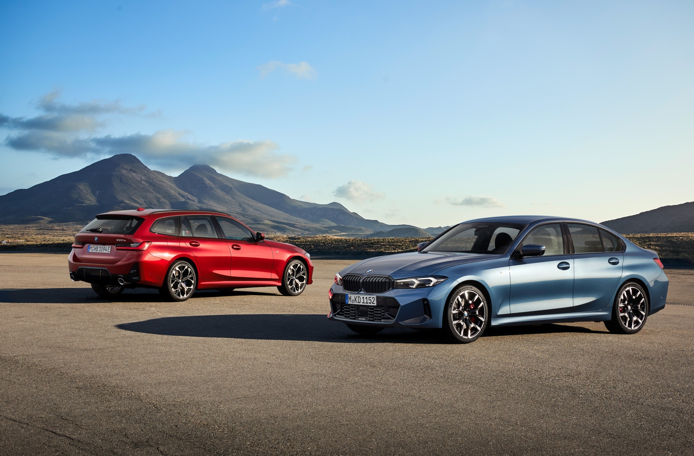 Name:  P90549614_lowRes_the-new-bmw-330i-sed.jpg
Views: 3998
Size:  839.0 KB