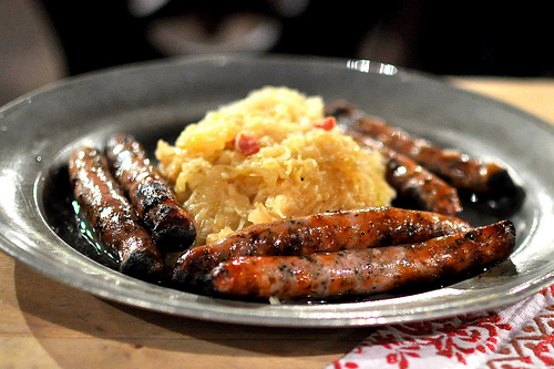 Name:  bratwurst  4898755531_282a968e30.jpg
Views: 2327
Size:  122.3 KB